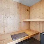 度假居 Vangel - 500m From The Sea By Interhome *