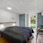 度假居 Vangel - 500m From The Sea By Interhome