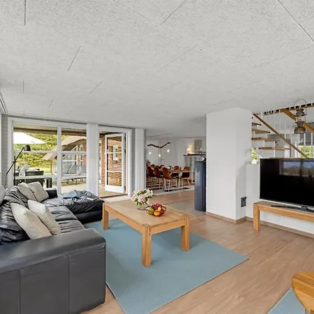 Vangel - 500m From The Sea By Interhome *